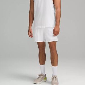 Lululemon 9” white training shorts men’s size large with built-in compression